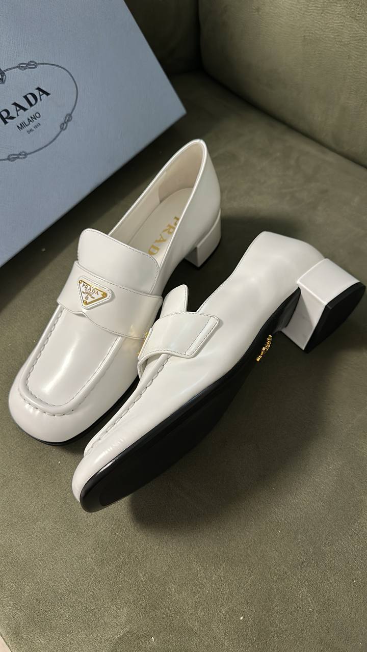 Loafers Prada